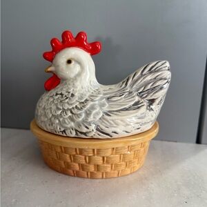 Vintage Ceramic Hen on a Nest Dish
